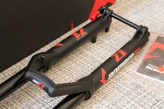 Horquilla 27.5 MARZOCCHI BOMBER Z1 COIL 180 muelle