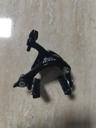 Puente de freno Shimano 105 , delantero.