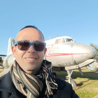 Electricista y mantenimiento | Roberto Sánchez