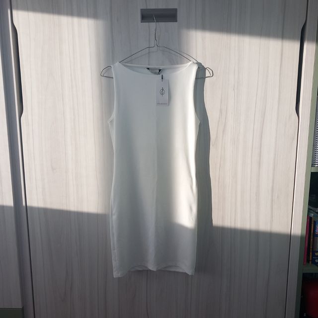VESTIDO BLANCO DE STRADIVARIUS