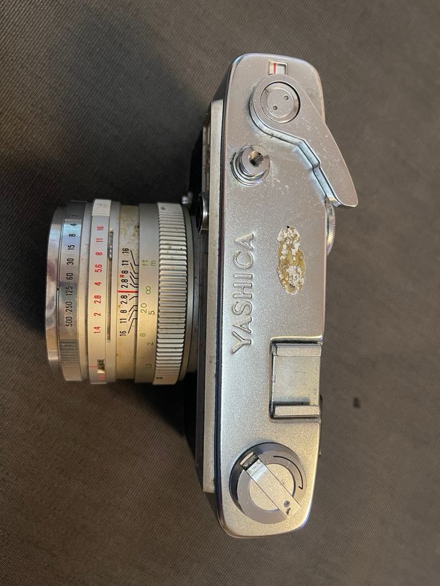 Yashica 1C.     45mm f/1.4