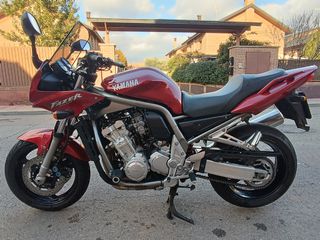 Yamaha FZS 1000