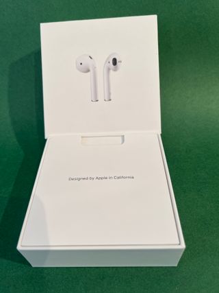 Caja vacía de AirPods de apple