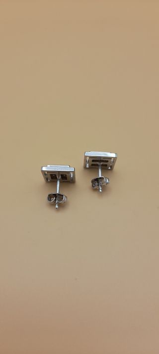 Pendientes de oro blanco 18kt con brillantes. 