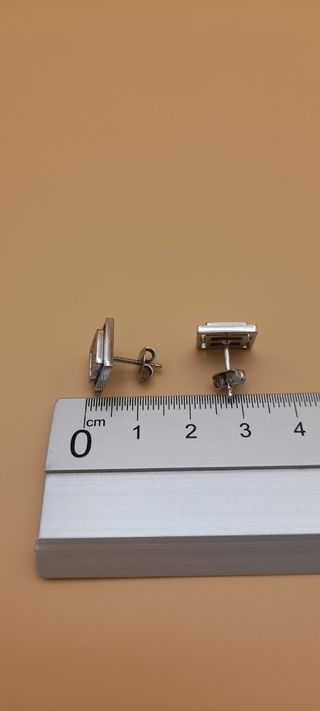 Pendientes de oro blanco 18kt con brillantes. 