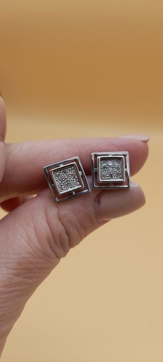 Pendientes de oro blanco 18kt con brillantes. 