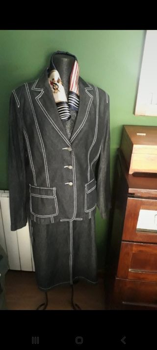 Traje vaquero de Adolfo Domínguez nuevo 