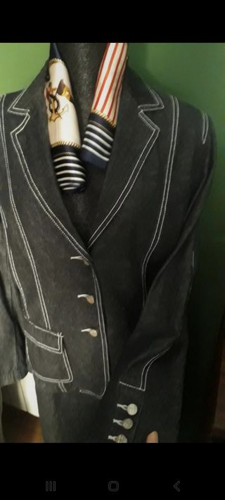 Traje vaquero de Adolfo Domínguez nuevo 