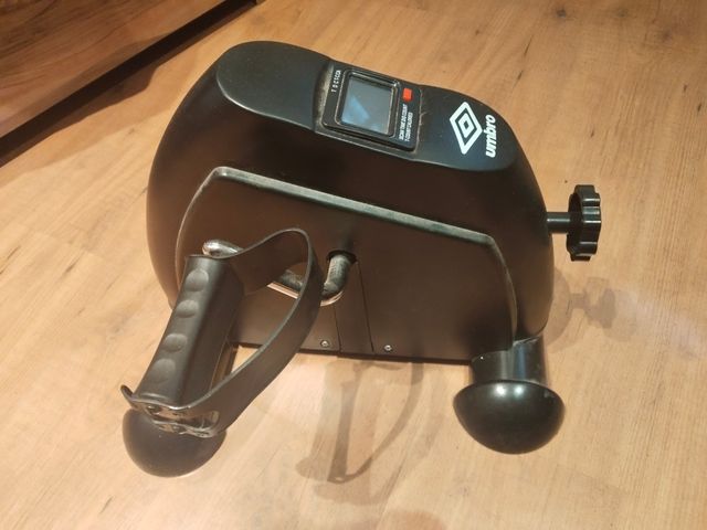 Entrenador de pies y brazos UMBRO