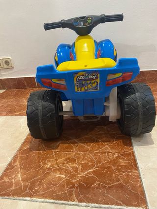 Moto eléctrica juguete