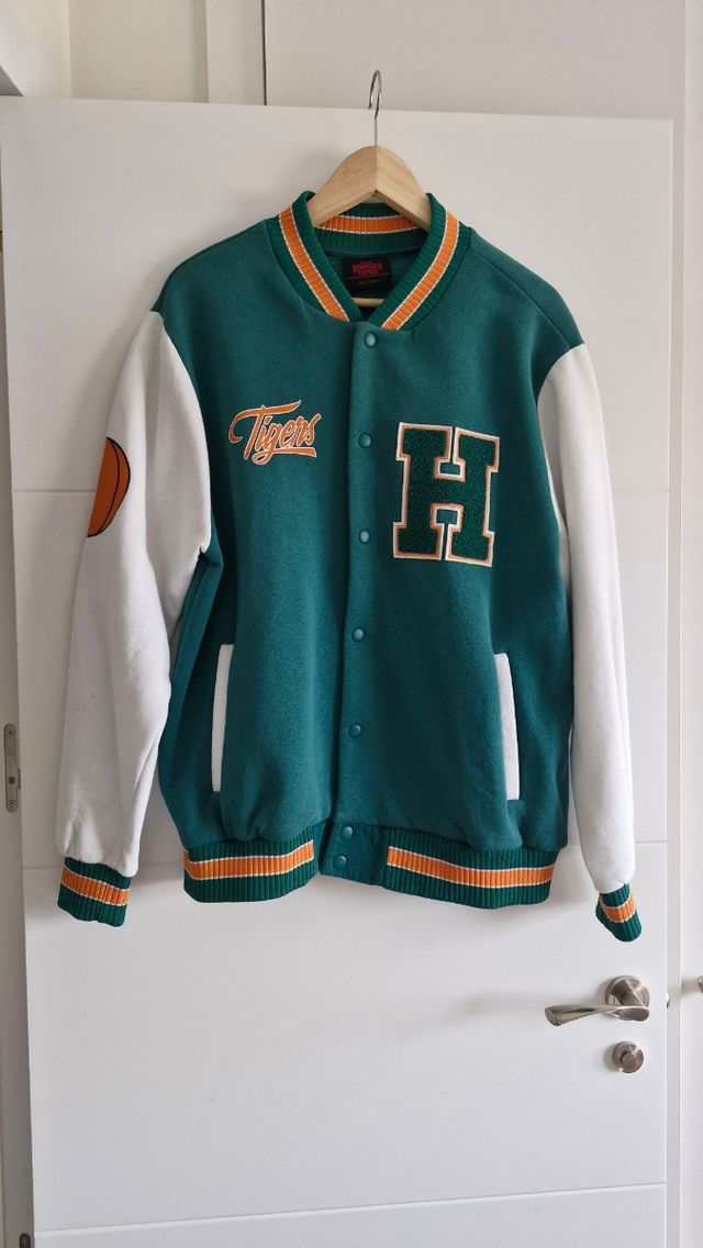 Bomber baseball Stranger Things