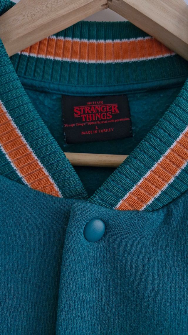 Bomber baseball Stranger Things