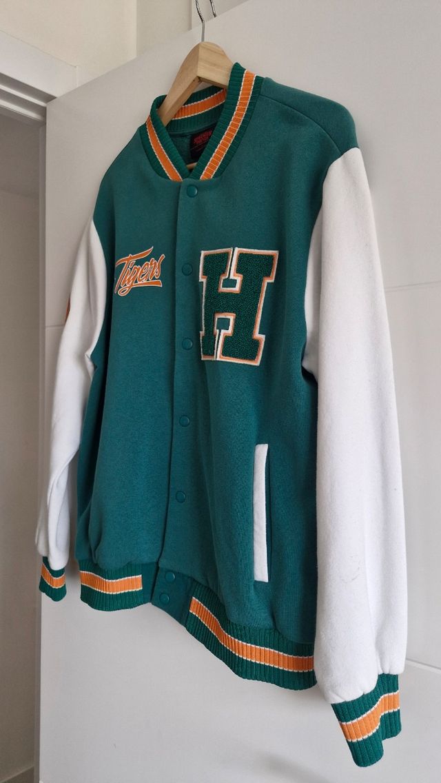 Bomber baseball Stranger Things