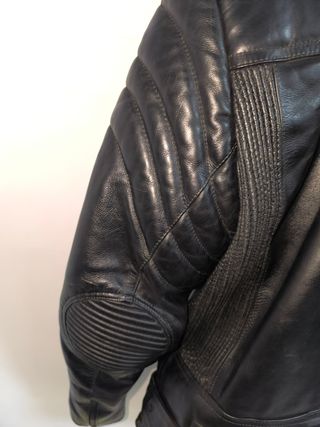 Chaqueta moto piel invierno
