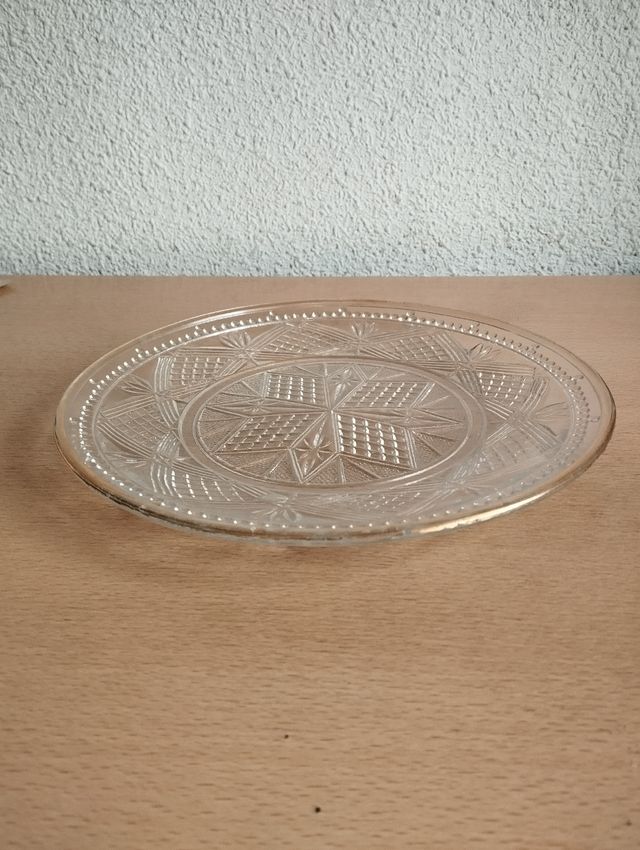 Plato cristal tallado borde dorado años 50