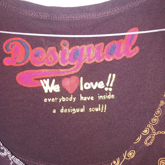 VESTIDO DE DESIGUAL.