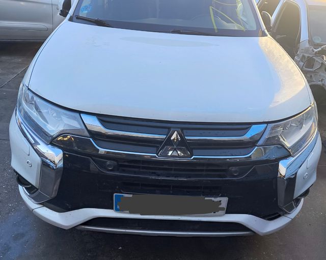 Despiece Mitsubishi Outlander del 2016