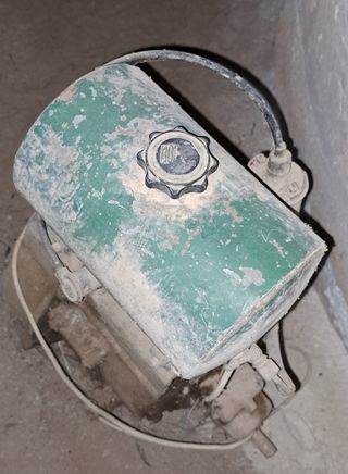 Motor Moexsa de bodega antiguo