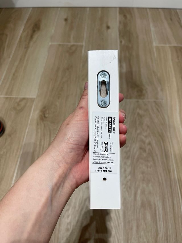 Soporte de pared para estanteria o balda