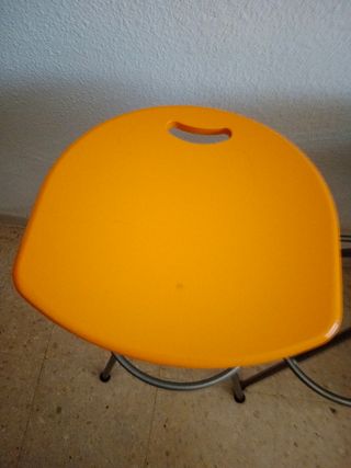 Taburete dé barra de bar tengo  5  a 14 la unidad