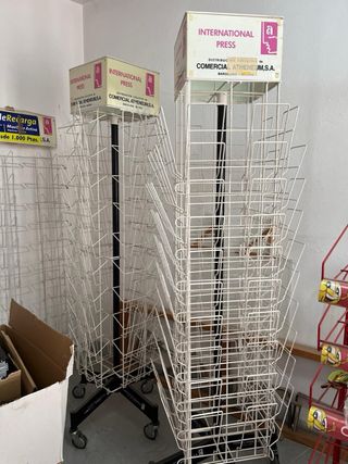 Expositor de revistas y periódicos