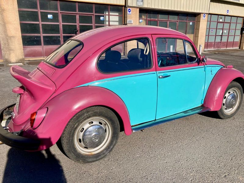 Volkswagen Beetle 2024 - foto 1