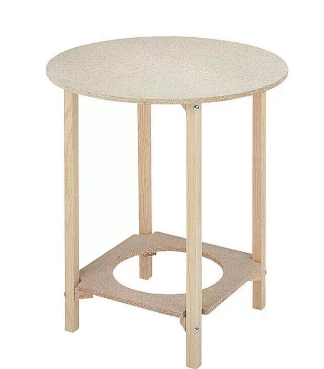 Mesa camilla con cristal incluído.