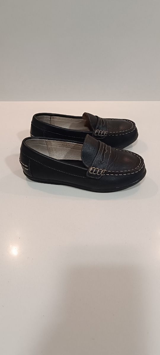 Mocasines piel azul marino. 31