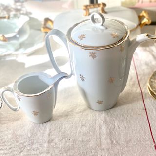 Cafetera  y lechera porcelana de luxe CP