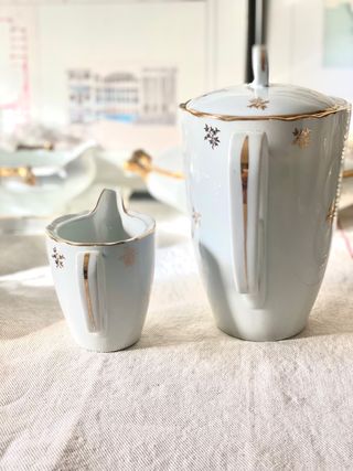Cafetera  y lechera porcelana de luxe CP