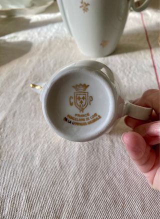 Cafetera  y lechera porcelana de luxe CP