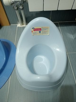 Orinal y reductor wc