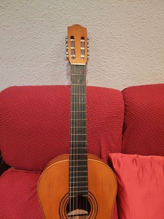 GUITARRA CLASICA