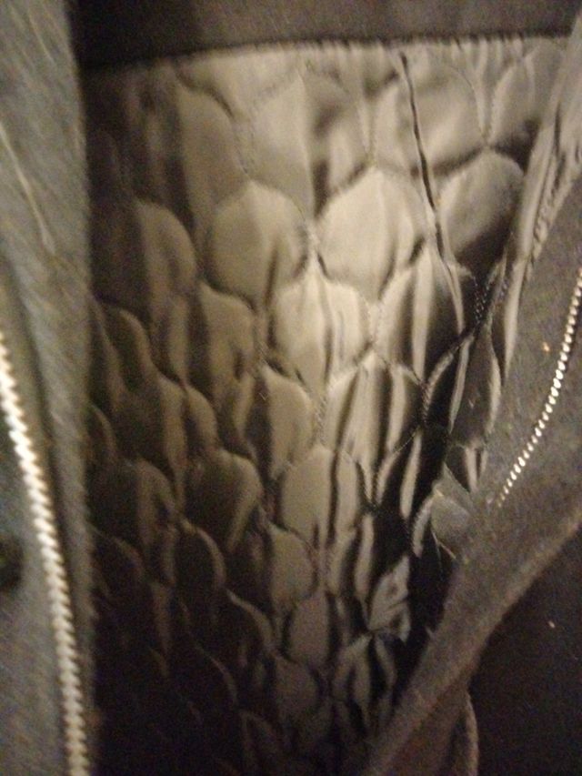 Abrigo comando negro de la marca owk