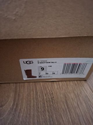 Botas ugg con tres lazos