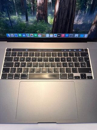 Macbook Pro 16”