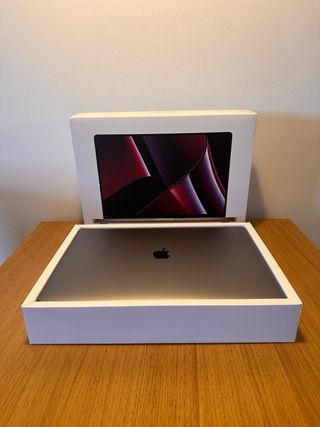 Macbook Pro 16”