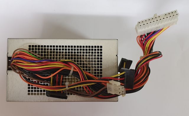 Dell B300PM-00 R.No: FH-XD301MYF-6 Rev A00 Fuente