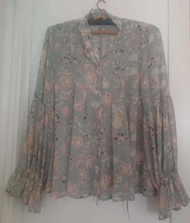 Original blusa MULAYA. M