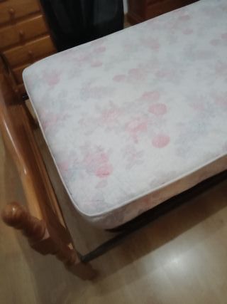 Cama y mesita Provenzal Madera de Pino miel
