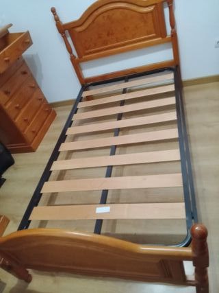 Cama y mesita Provenzal Madera de Pino miel