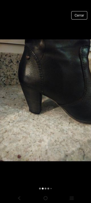 Botas altas negras