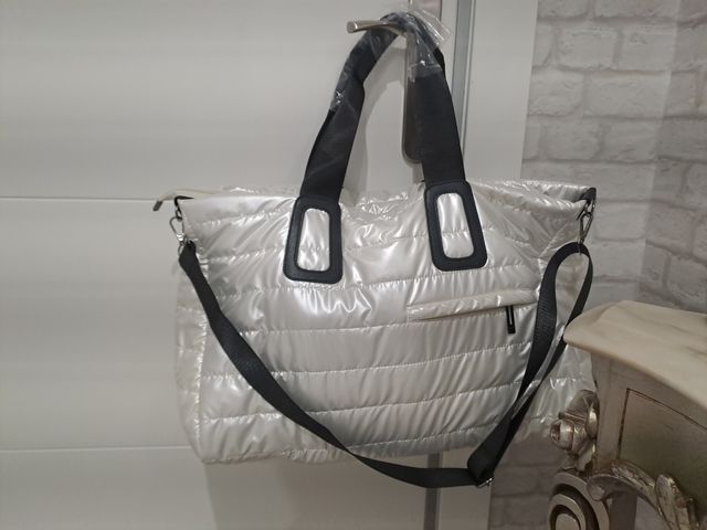 Bolsa deporte acolchada nueva