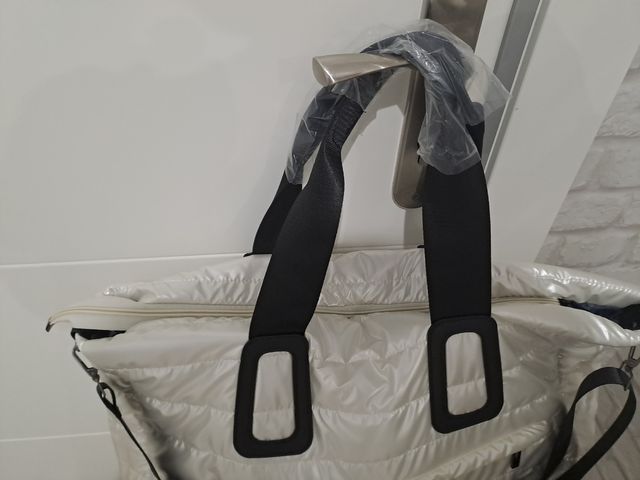 Bolsa deporte acolchada nueva