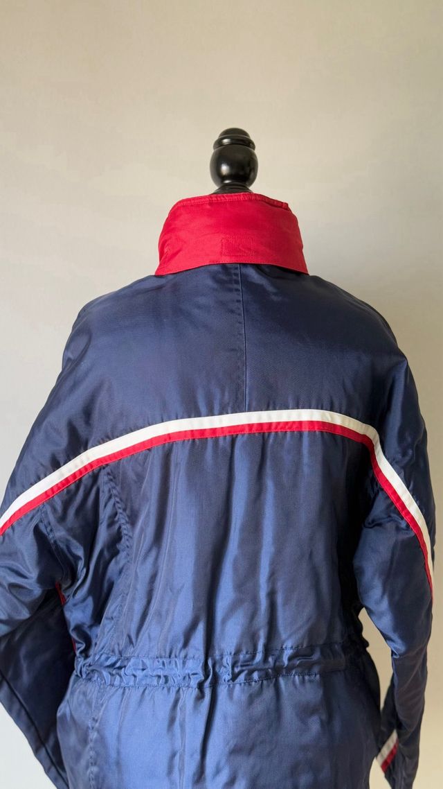 Chaqueta unisex FILA. Ideal para la nieve