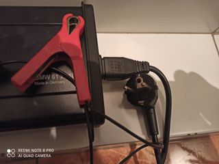 Cargador batería de BMW.