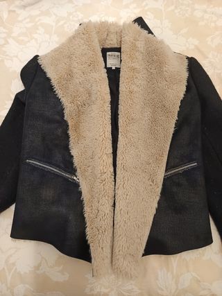 Chaqueta negra corta