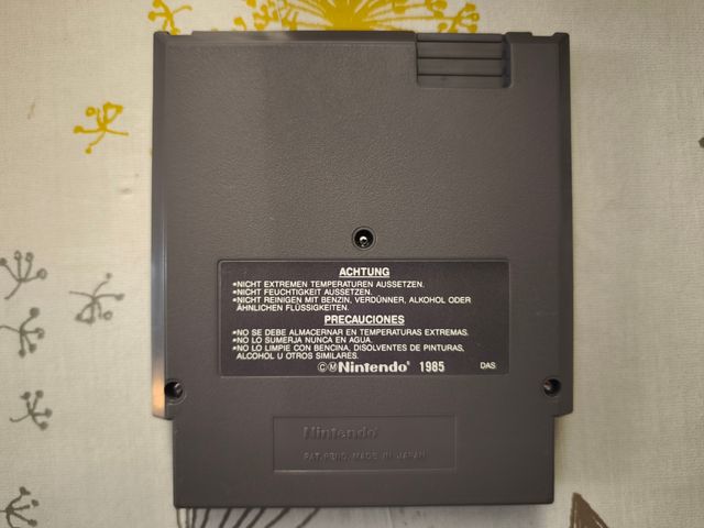 VIDEOJUEGO NESCLASSIC SNAKERATTLE N ROLL