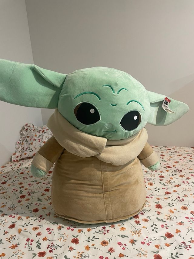 Peluche Baby Yoda gigante disney