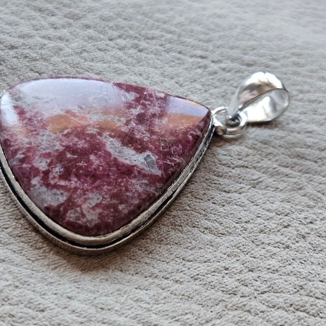 Colgante plata 925 y thulita